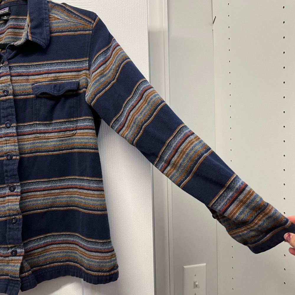 Patagonia Fjord striped button up - Picture 3 of 6
